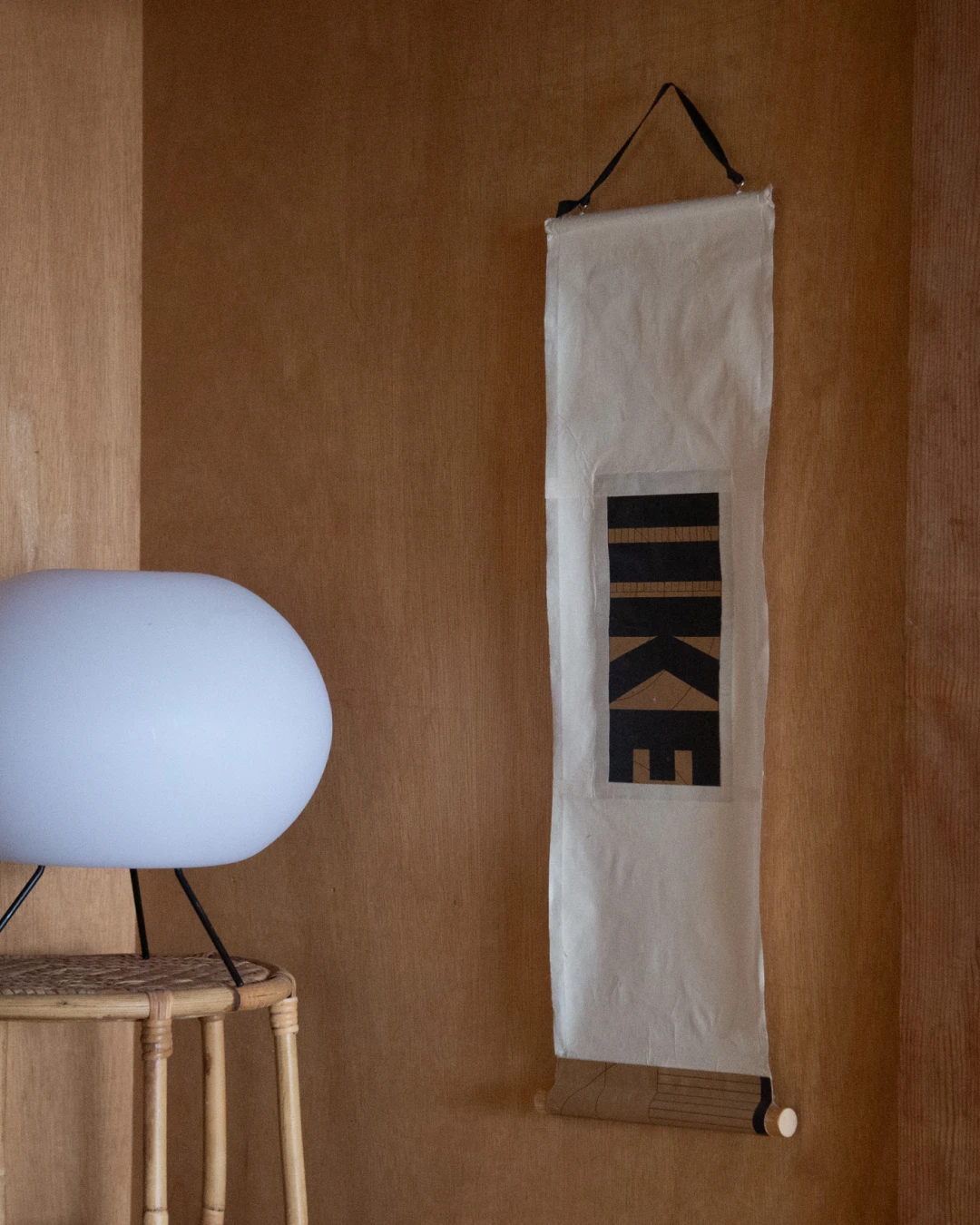 NIKEの袋で作った掛け軸